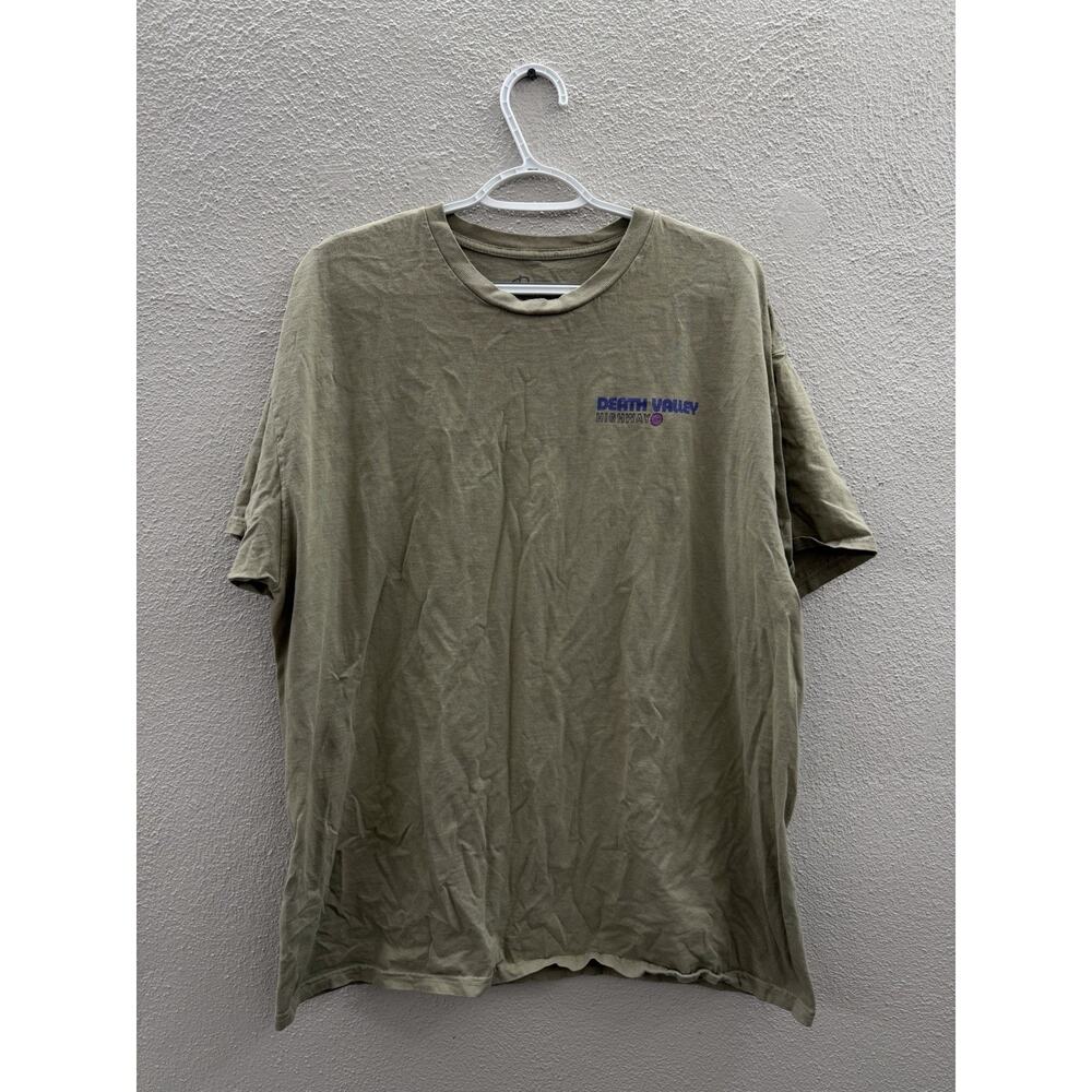 Bowery Supply Co Mens T-Shirt Size XL Tan Death Valley Highway Short Sleeve